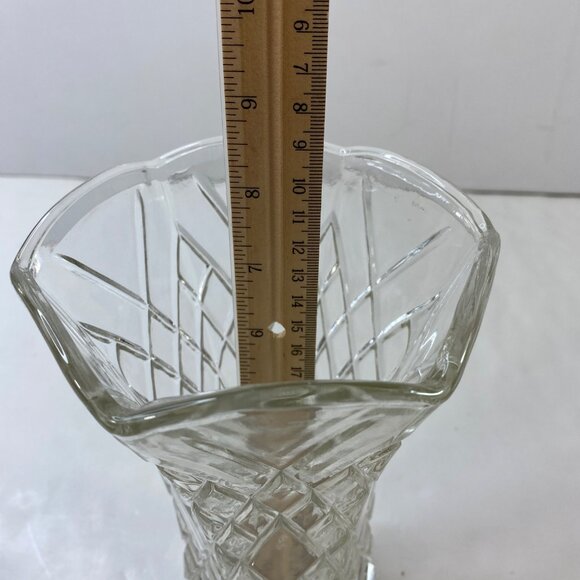 E. O. Brody Clear Crystal Tulip 9" Vase Starburst Vintage - Picture 9 of 9